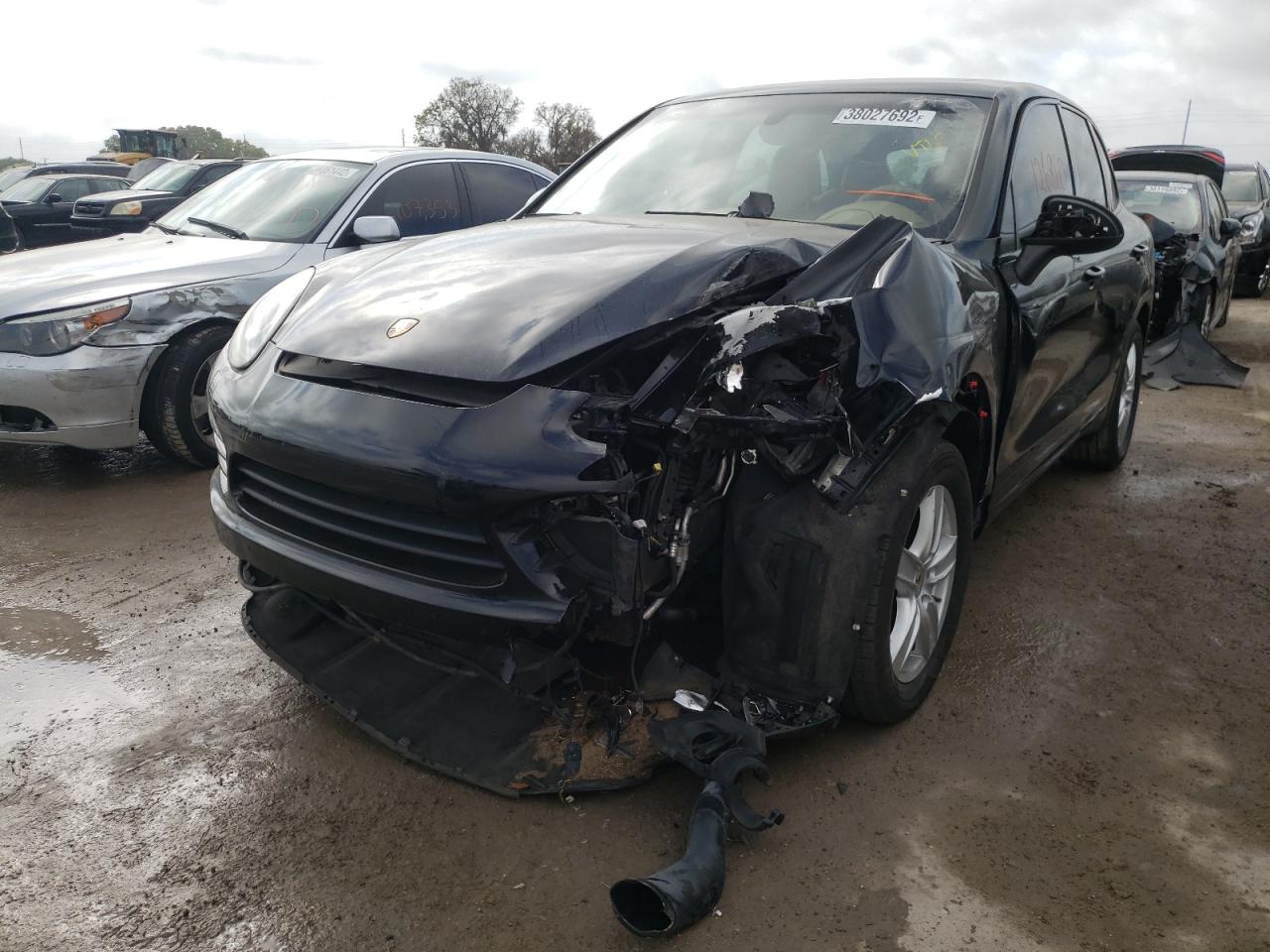 Photo 2 from auction – 2013 PORSCHE CAYENNE with VIN WP1AA2A26DLA02013