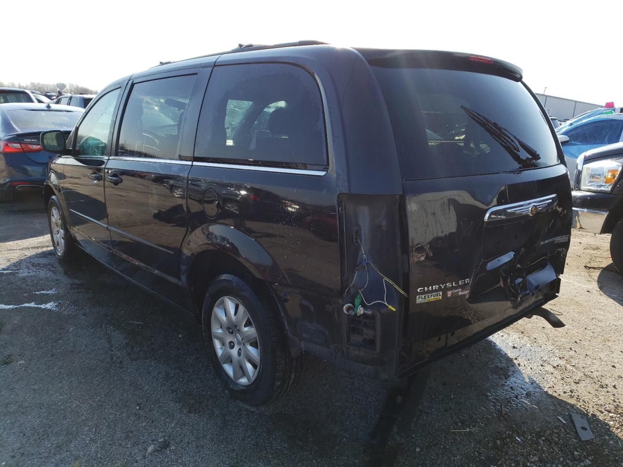Photo 3 from auction – 2010 CHRYSLER TOWN & COU with VIN 2A4RR4DE7AR344260