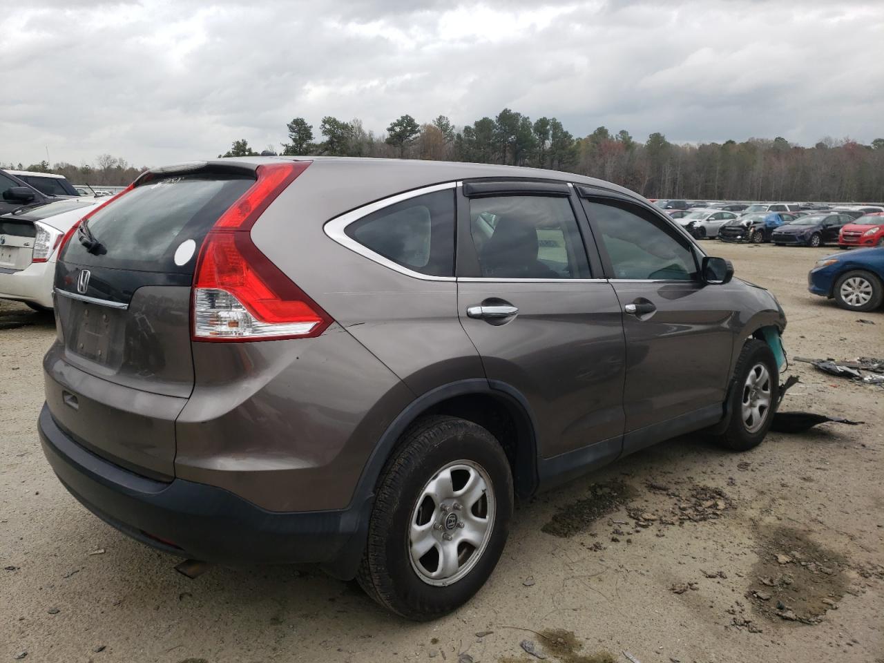 Photo 4 from auction – 2012 HONDA CR-V LX with VIN 5J6RM3H35CL047825
