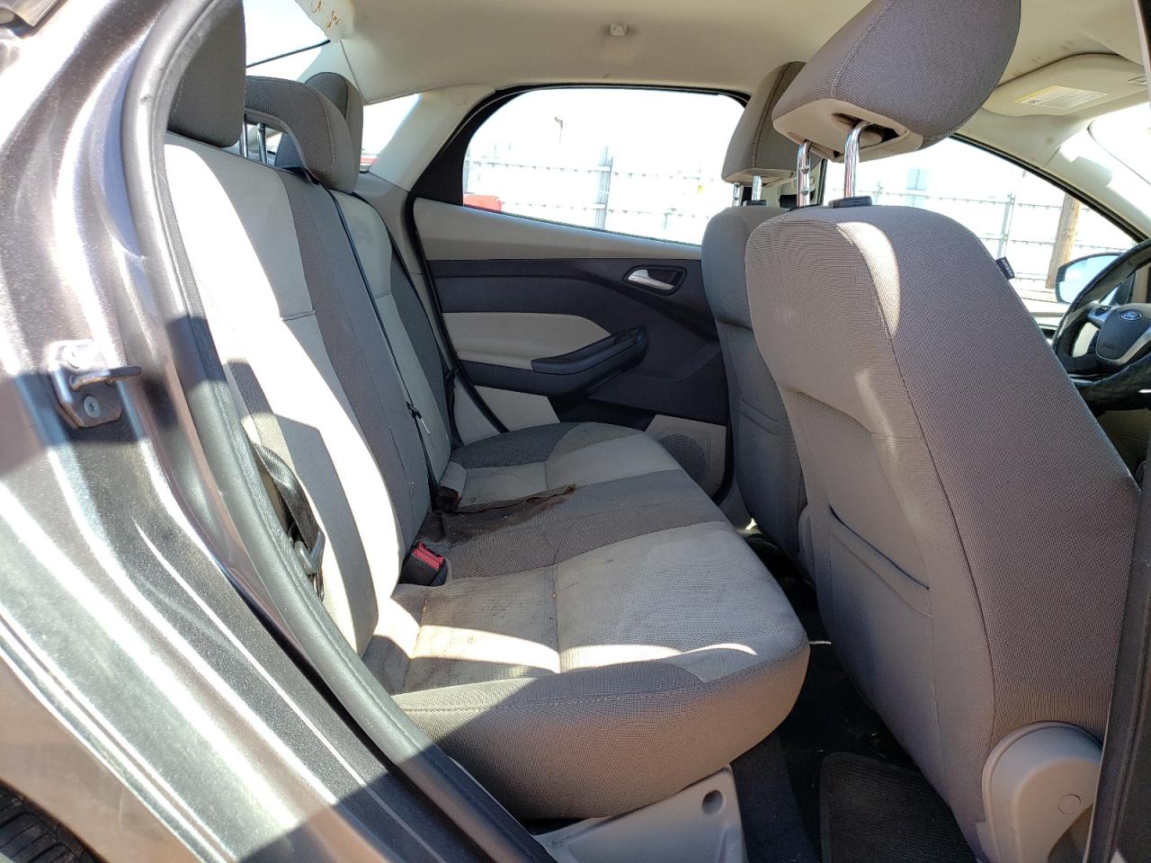 Photo 6 from auction – 2013 FORD FOCUS SE with VIN 1FADP3F25DL321727
