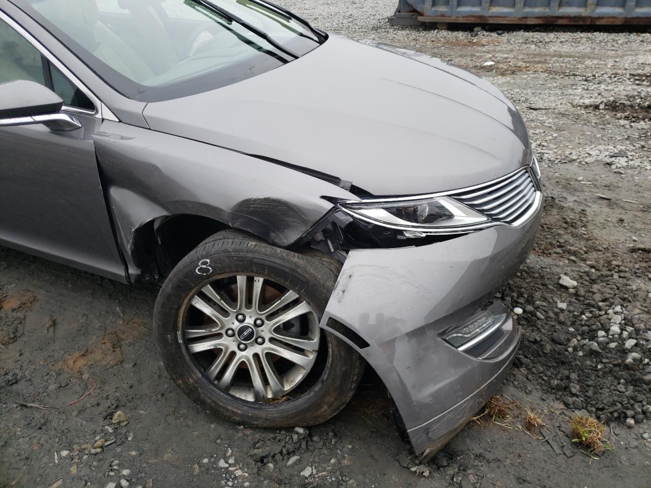 Photo 9 from auction – 2014 LINCOLN MKZ with VIN 3LN6L2G94ER828654