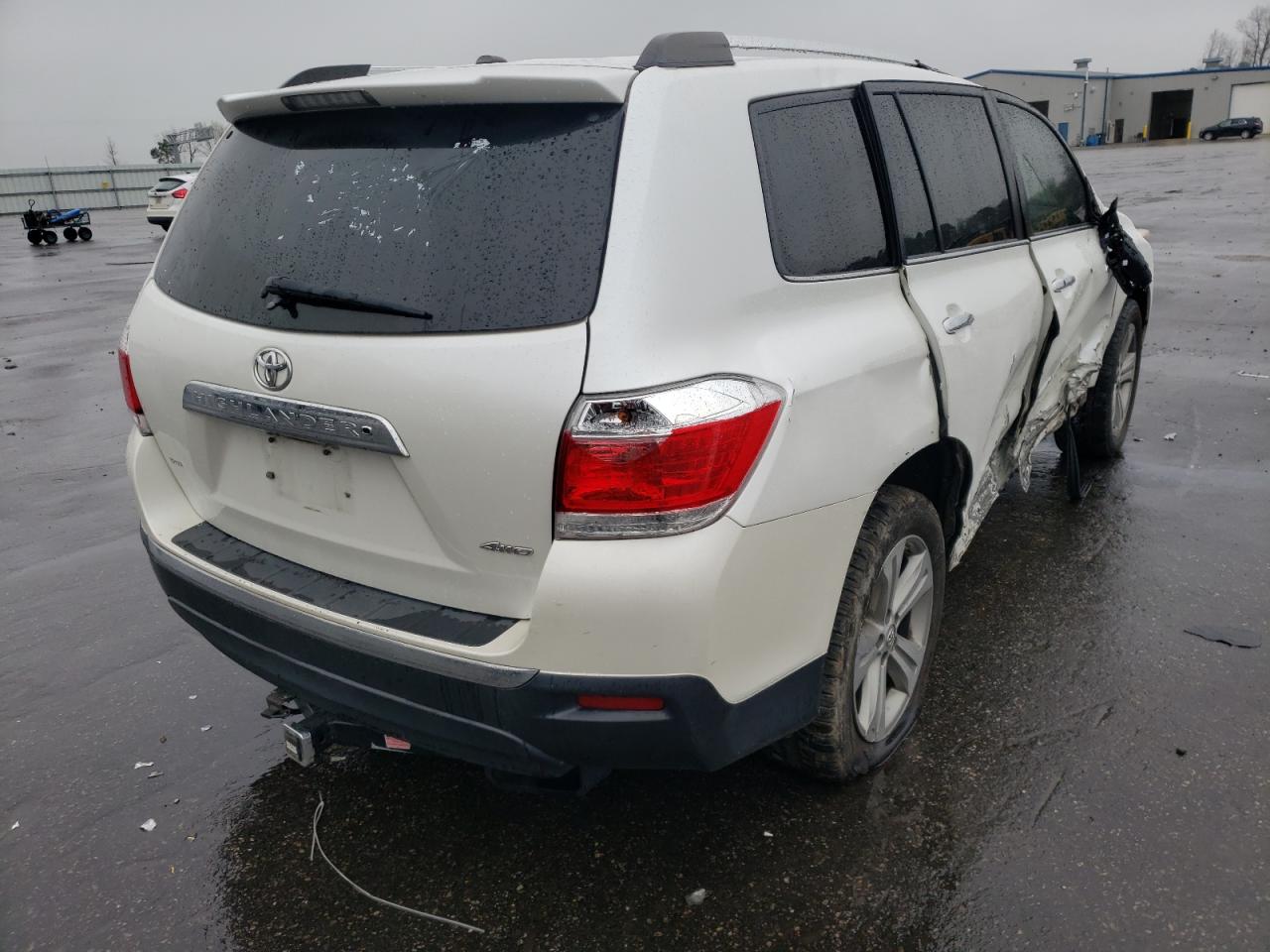 Photo 4 from auction – 2012 TOYOTA HIGHLANDER with VIN 5TDDK3EH0CS173613