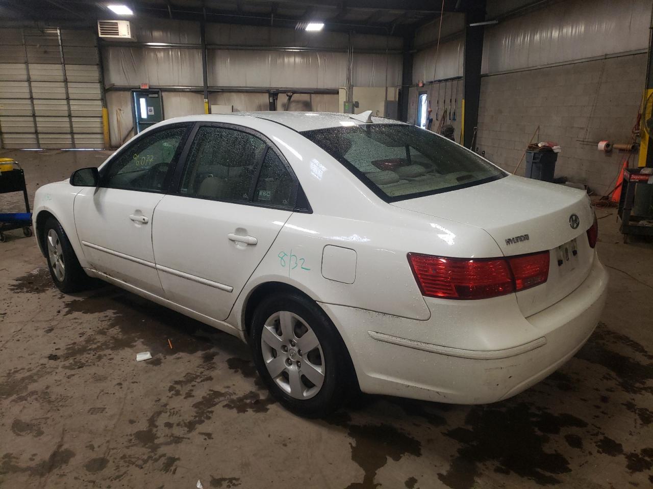 Photo 3 from auction – 2010 HYUNDAI SONATA GLS with VIN 5NPET4AC5AH587376