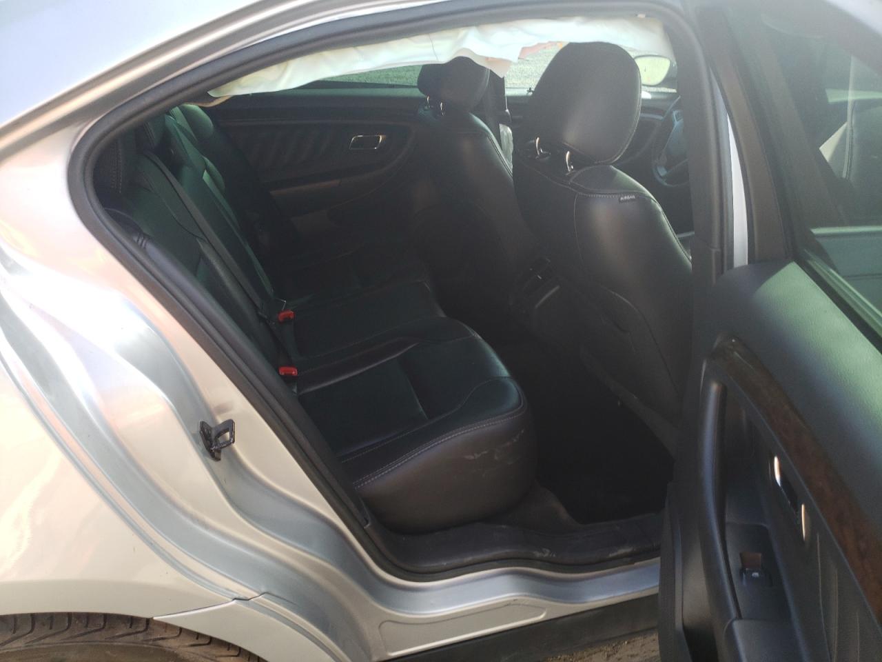 Photo 6 from auction – 2014 FORD TAURUS LIM with VIN 1FAHP2F91EG137520