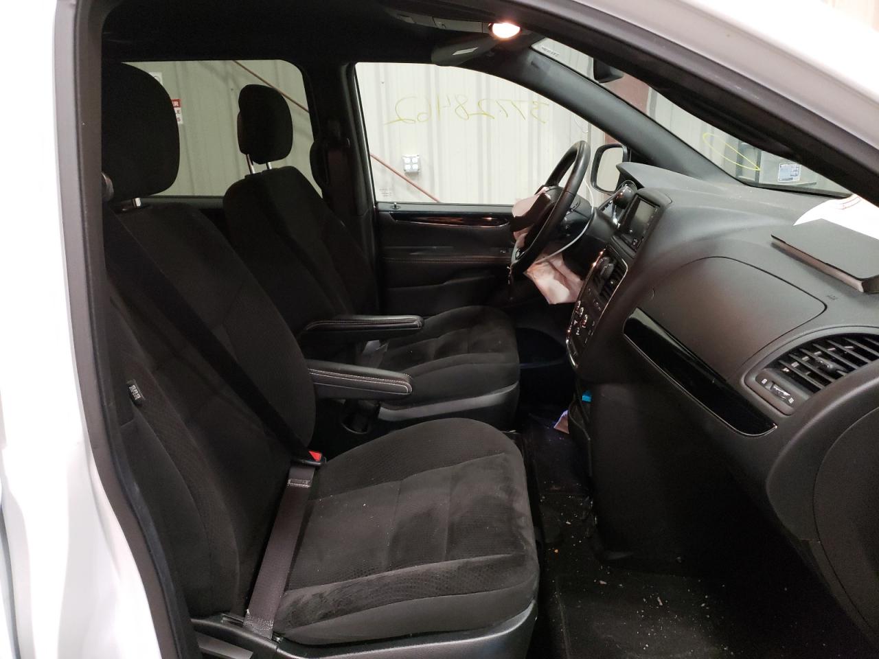 Photo 5 from auction – 2019 DODGE GRAND CARA with VIN 2C4RDGBG8KR502911