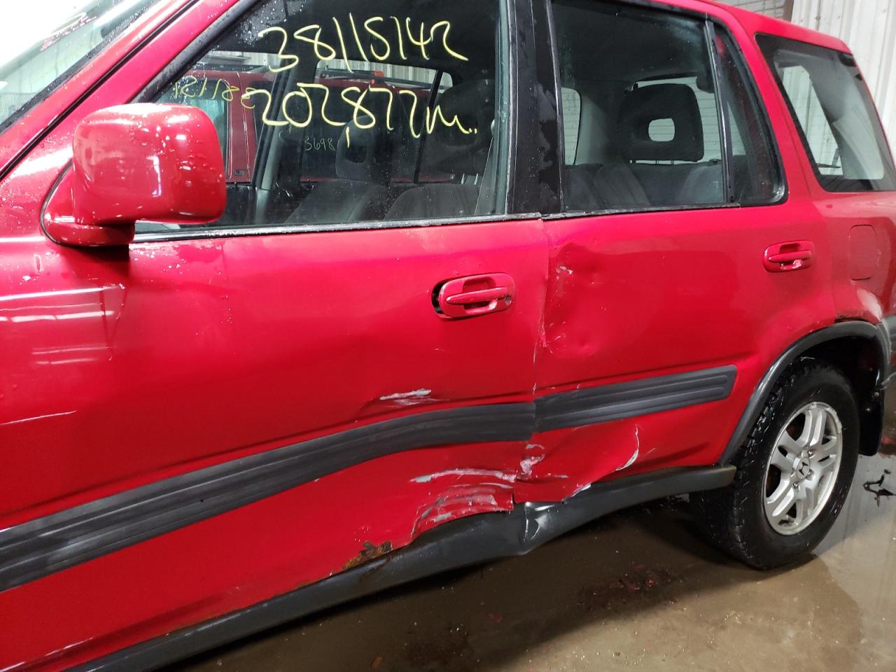 Photo 9 from auction – 2000 HONDA CR-V EX with VIN JHLRD1867YS004625