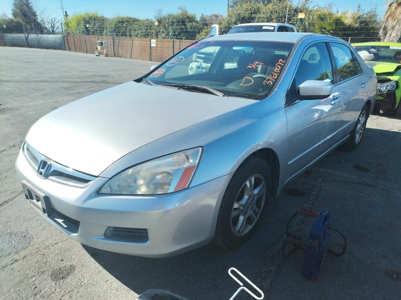 Photo 2 from auction – 2007 HONDA ACCORD SE with VIN JHMCM56337C024963