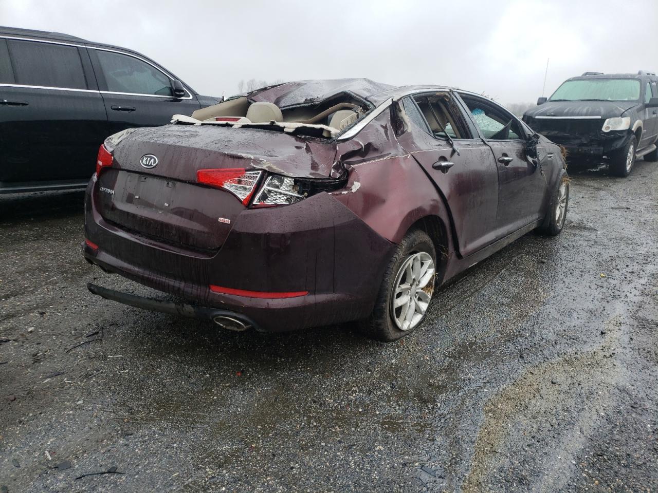 Photo 4 from auction – 2012 KIA OPTIMA LX with VIN 5XXGM4A70CG044797