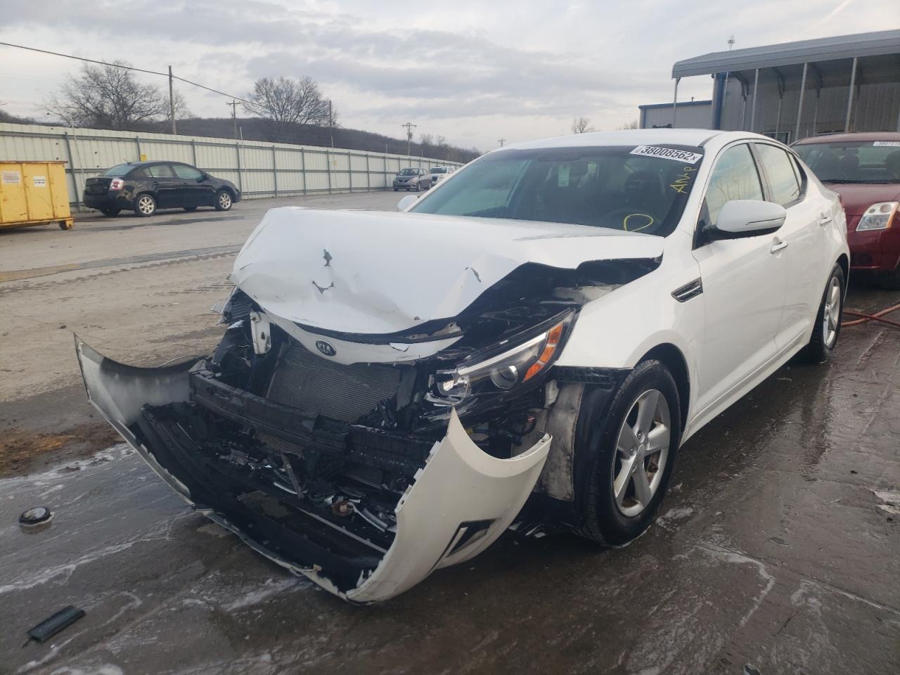 Photo 2 from auction – 2015 KIA OPTIMA LX with VIN KNAGM4A73F5663139