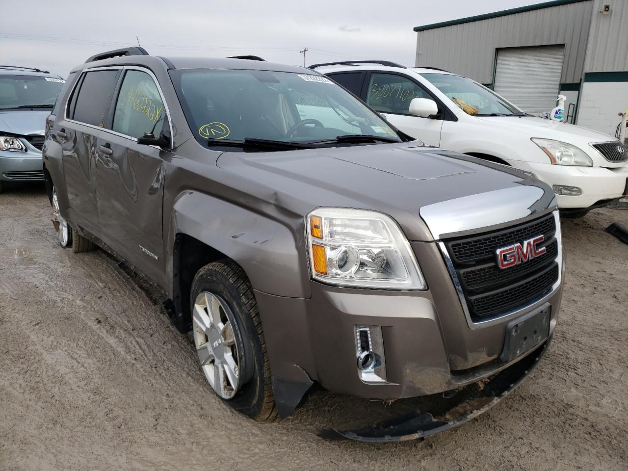 GMC TERRAIN SL 2011 with VIN 2CTALSEC3B6305551 - Photo from auction