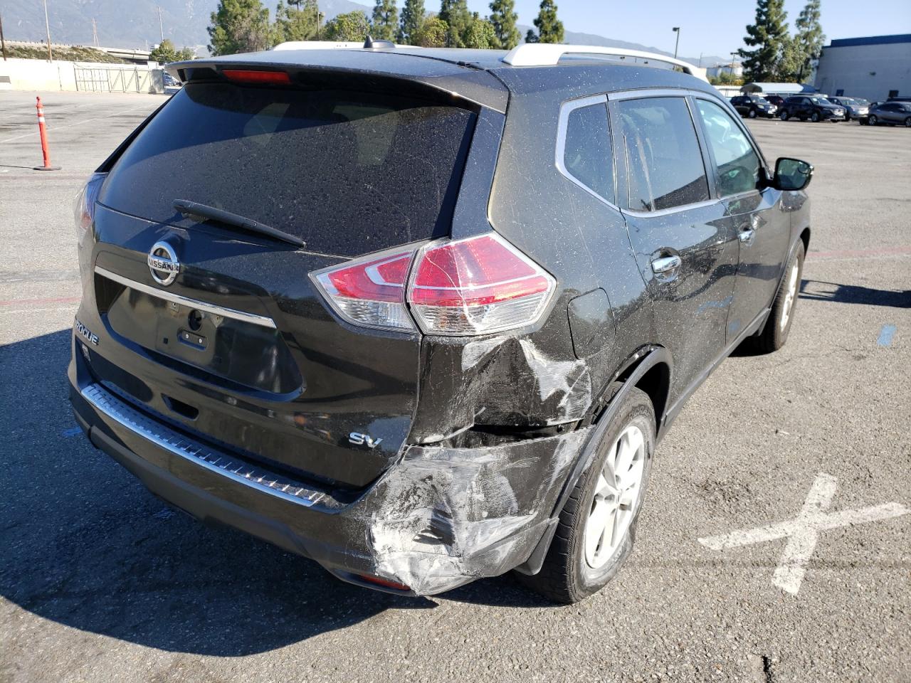 Photo 4 from auction – 2015 NISSAN ROGUE S with VIN 5N1AT2MT9FC916111