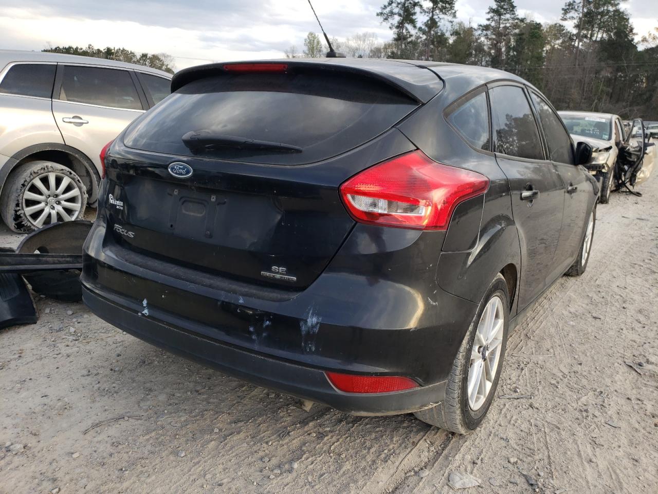 Photo 4 from auction – 2015 FORD FOCUS SE with VIN 1FADP3K22FL249474