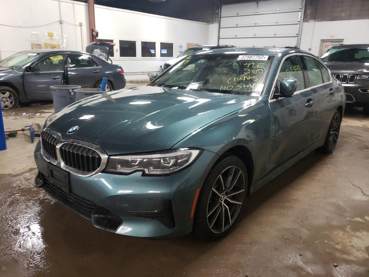 Photo 2 from auction – 2020 BMW 330XI with VIN 3MW5R7J01L8B45834