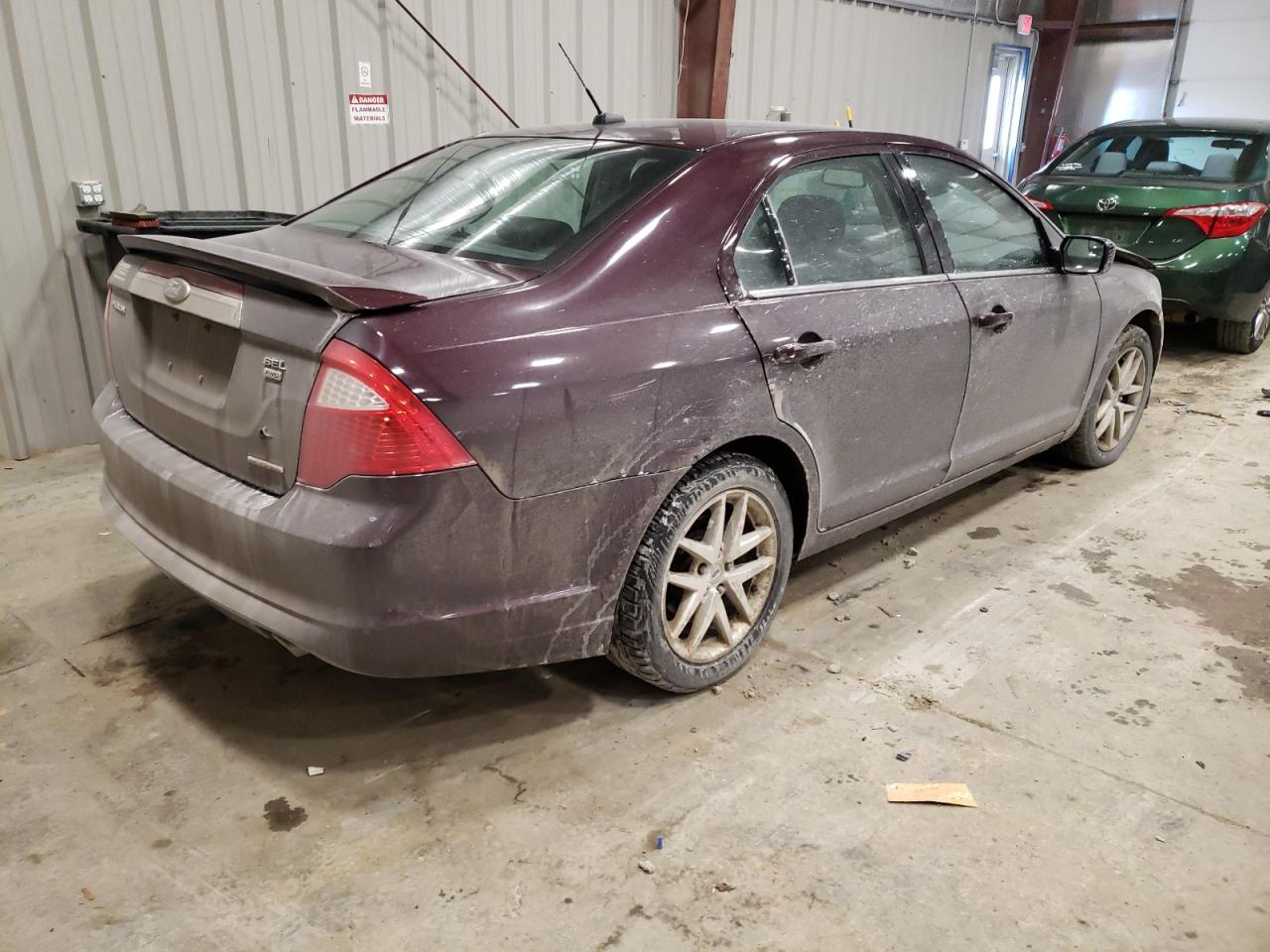 Photo 4 from auction – 2011 FORD FUSION SEL with VIN 3FAHP0CG3BR219177