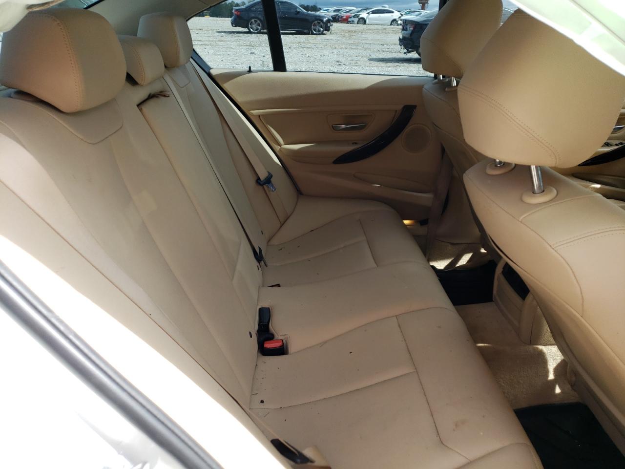 Photo 6 from auction – 2015 BMW 320 I with VIN WBA3B1C58FP831604