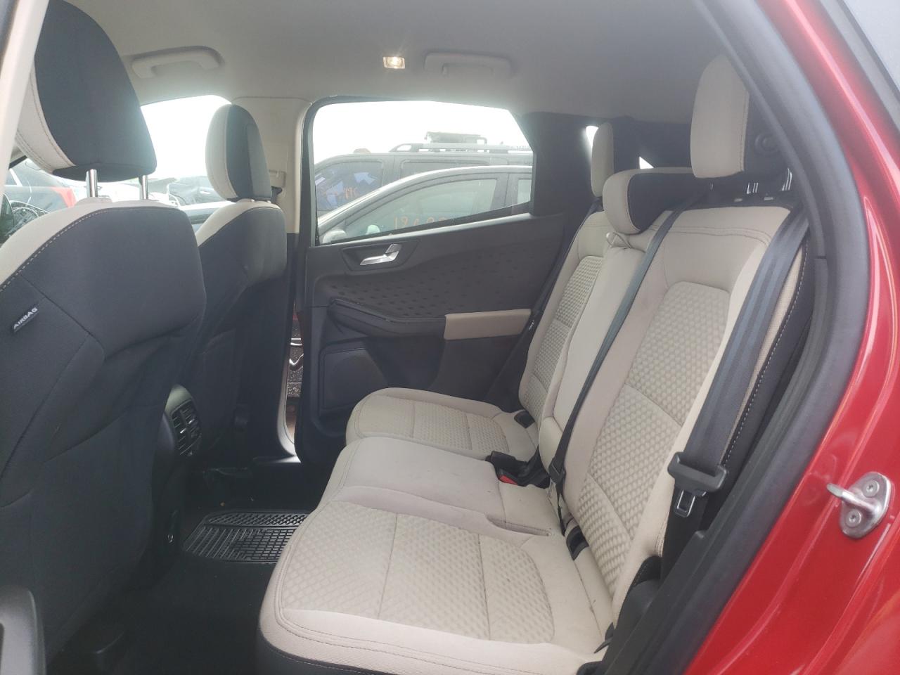 Photo 6 from auction – 2020 FORD ESCAPE SE with VIN 1FMCU0G67LUA93880