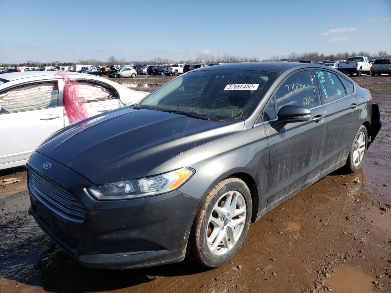 Photo 2 from auction – 2016 FORD FUSION SE with VIN 3FA6P0H73GR132404