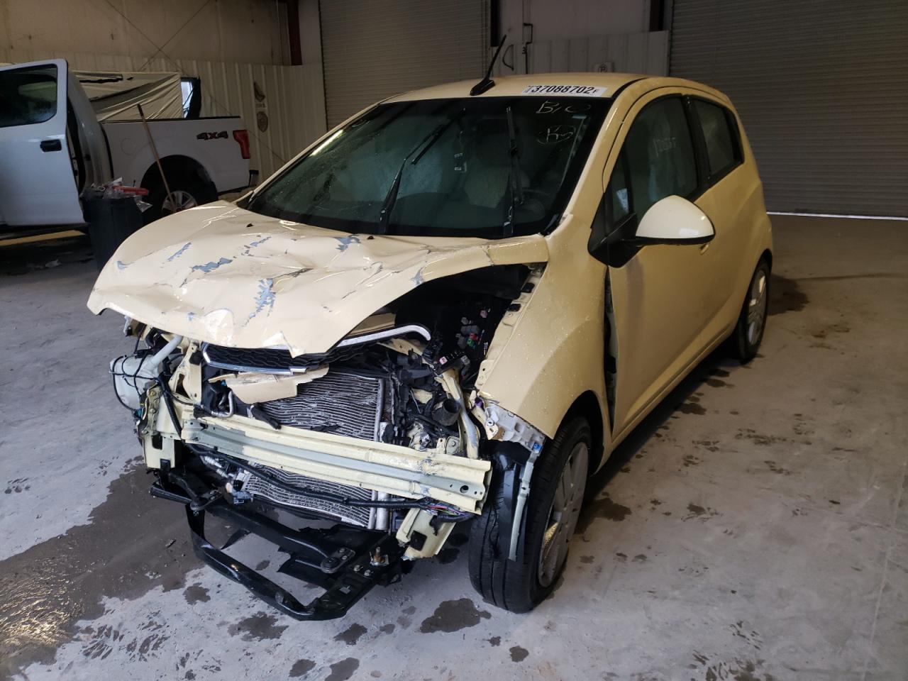 Photo 2 from auction – 2014 CHEVROLET SPARK 1LT with VIN KL8CD6S97EC585609