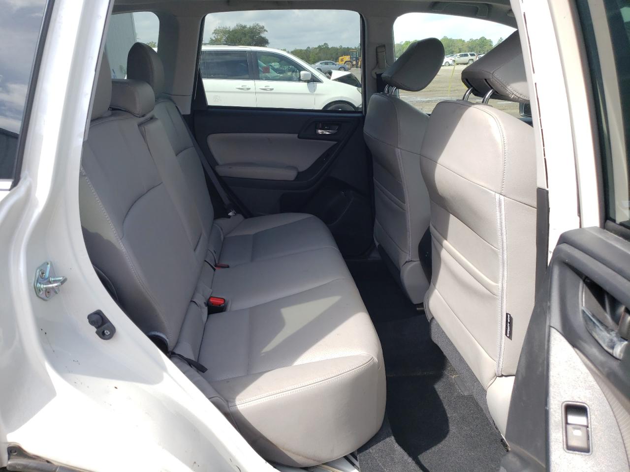Photo 6 from auction – 2015 SUBARU FORESTER 2 with VIN JF2SJAHC7FH527538