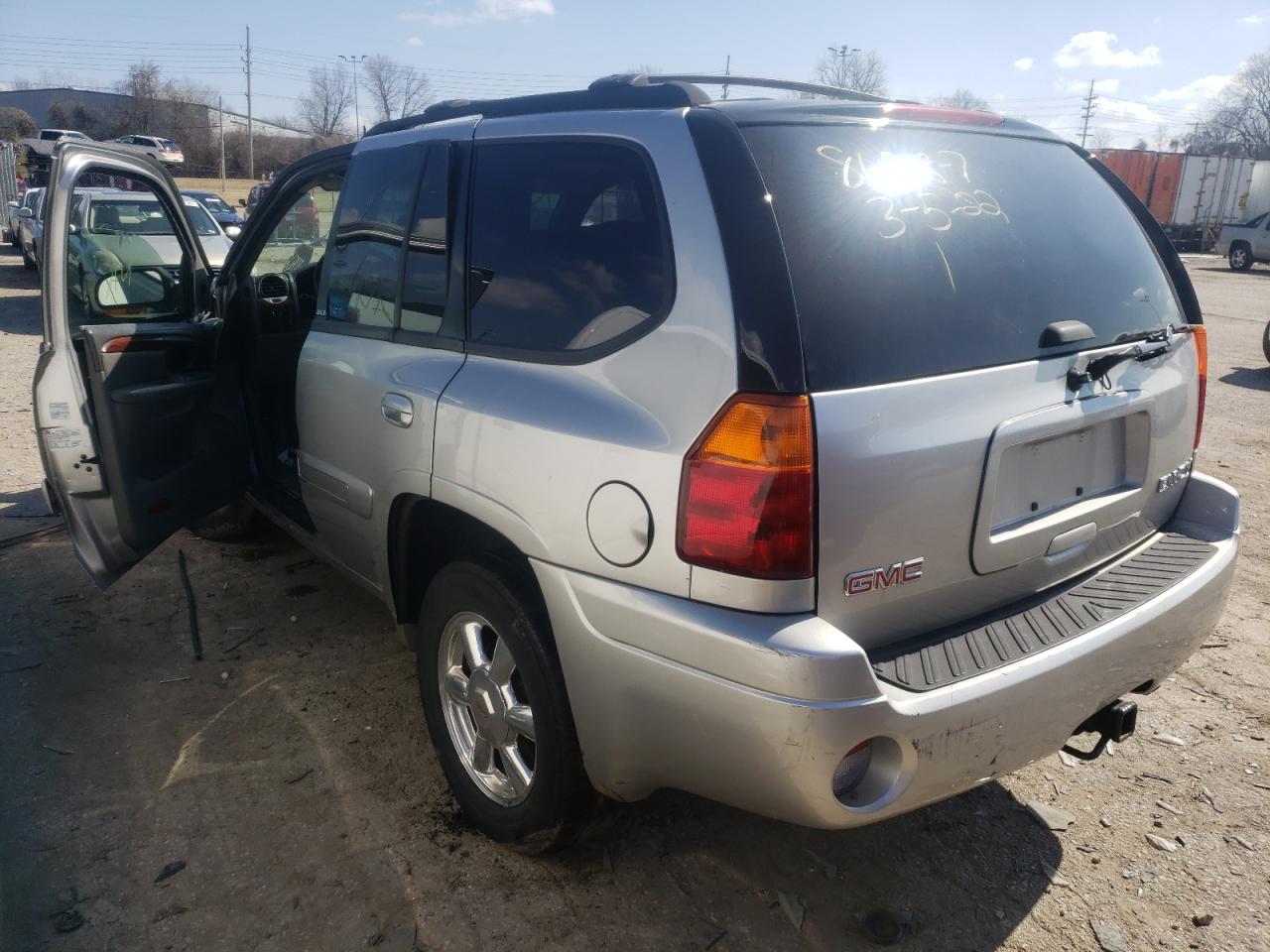 Photo 3 from auction – 2004 GMC ENVOY with VIN 1GKDT13S342401746