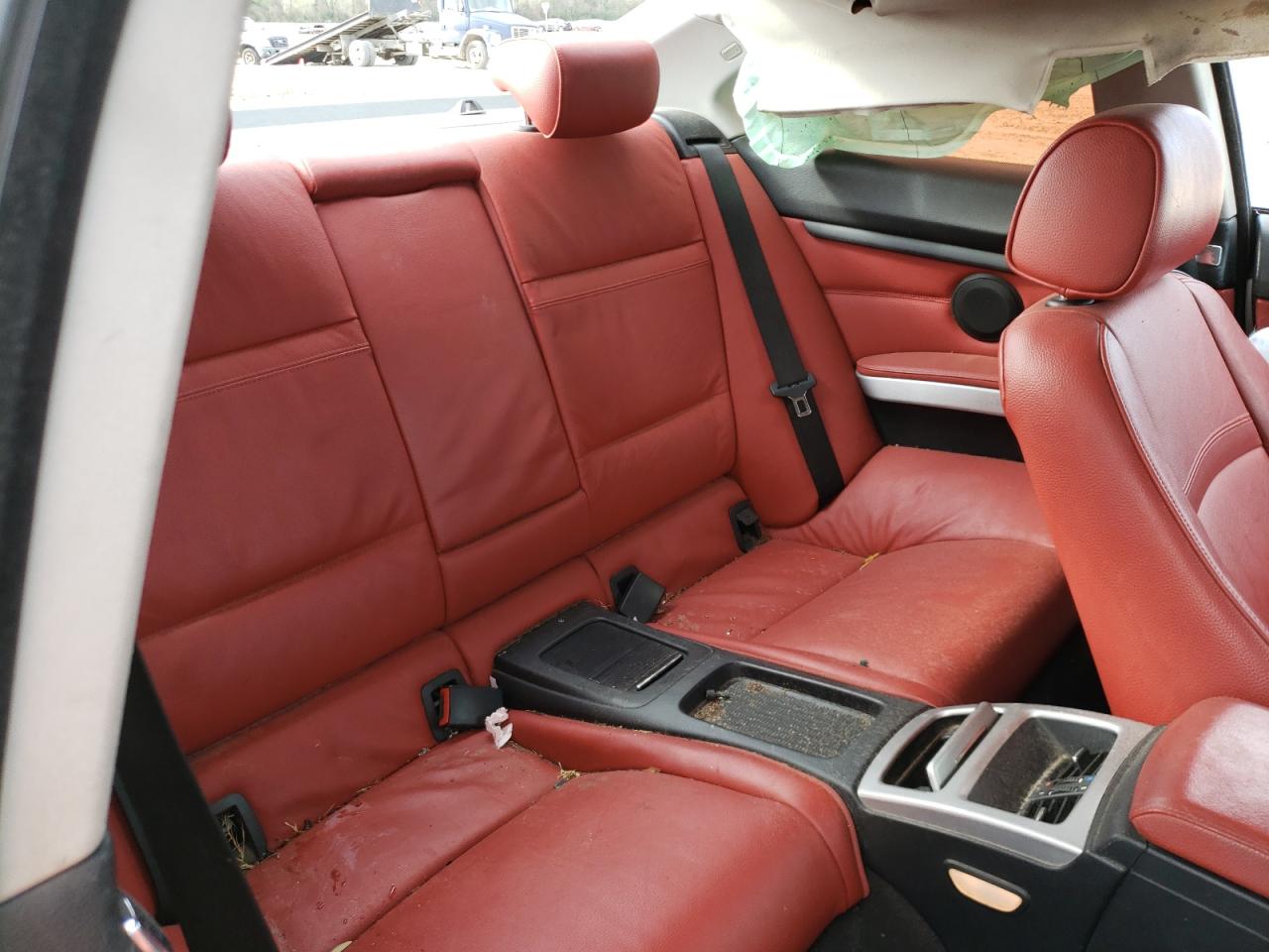 Photo 6 from auction – 2011 BMW 328 I with VIN WBAKE3C5XBE558301