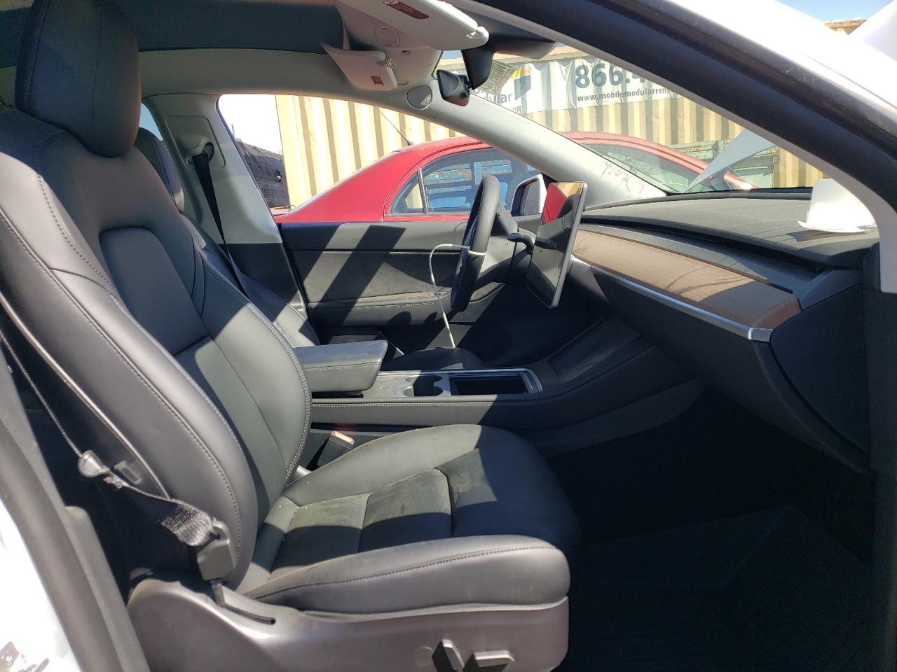 Photo 5 from auction – 2021 TESLA MODEL Y with VIN 5YJYGAEE3MF265799