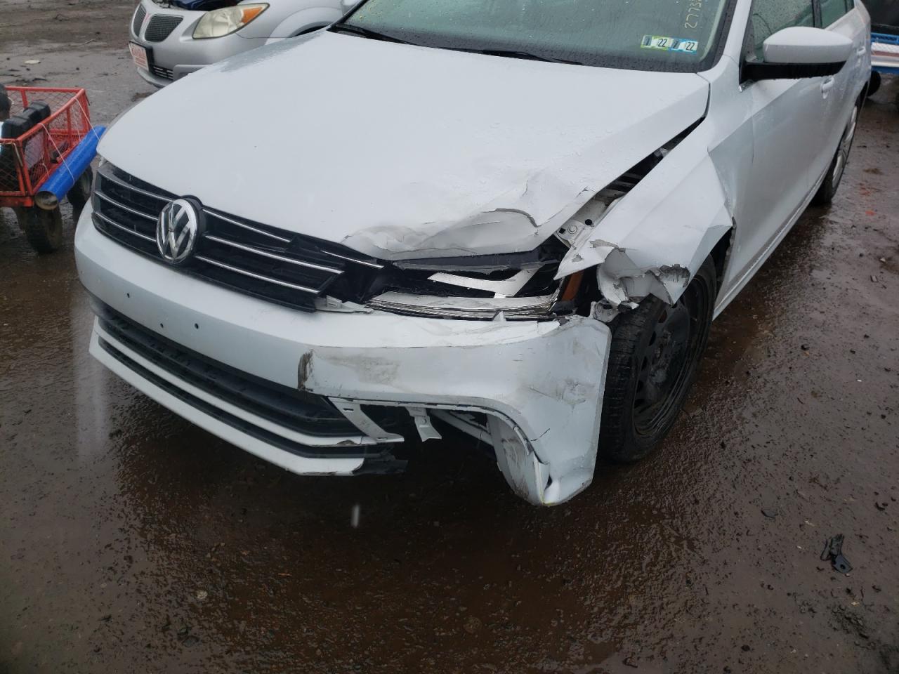 Photo 9 from auction – 2017 VOLKSWAGEN JETTA S with VIN 3VW2B7AJ6HM277387