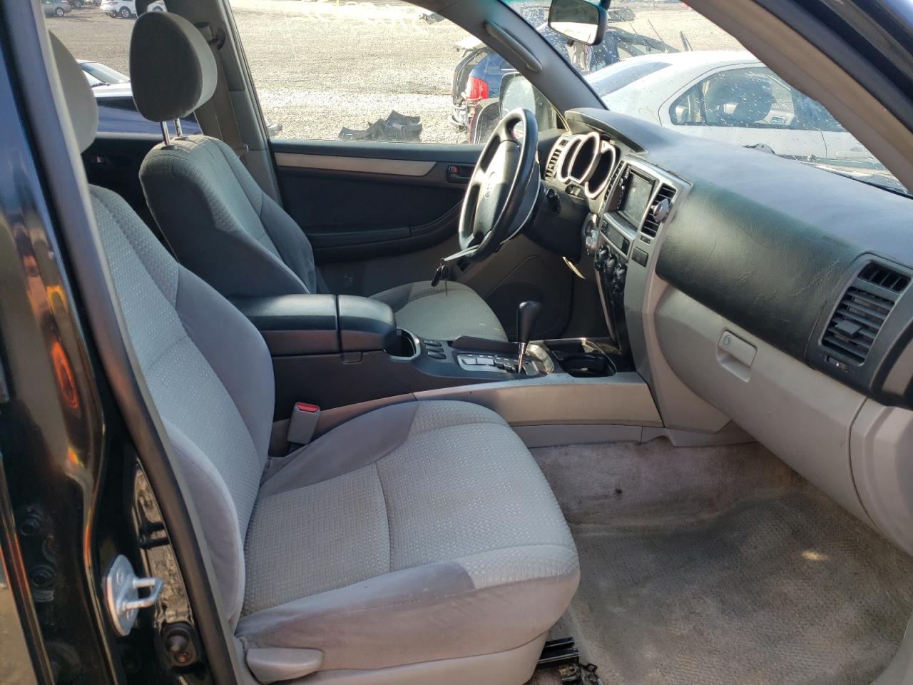 Photo 5 from auction – 2003 TOYOTA 4RUNNER SR with VIN JTEBU14R530006971
