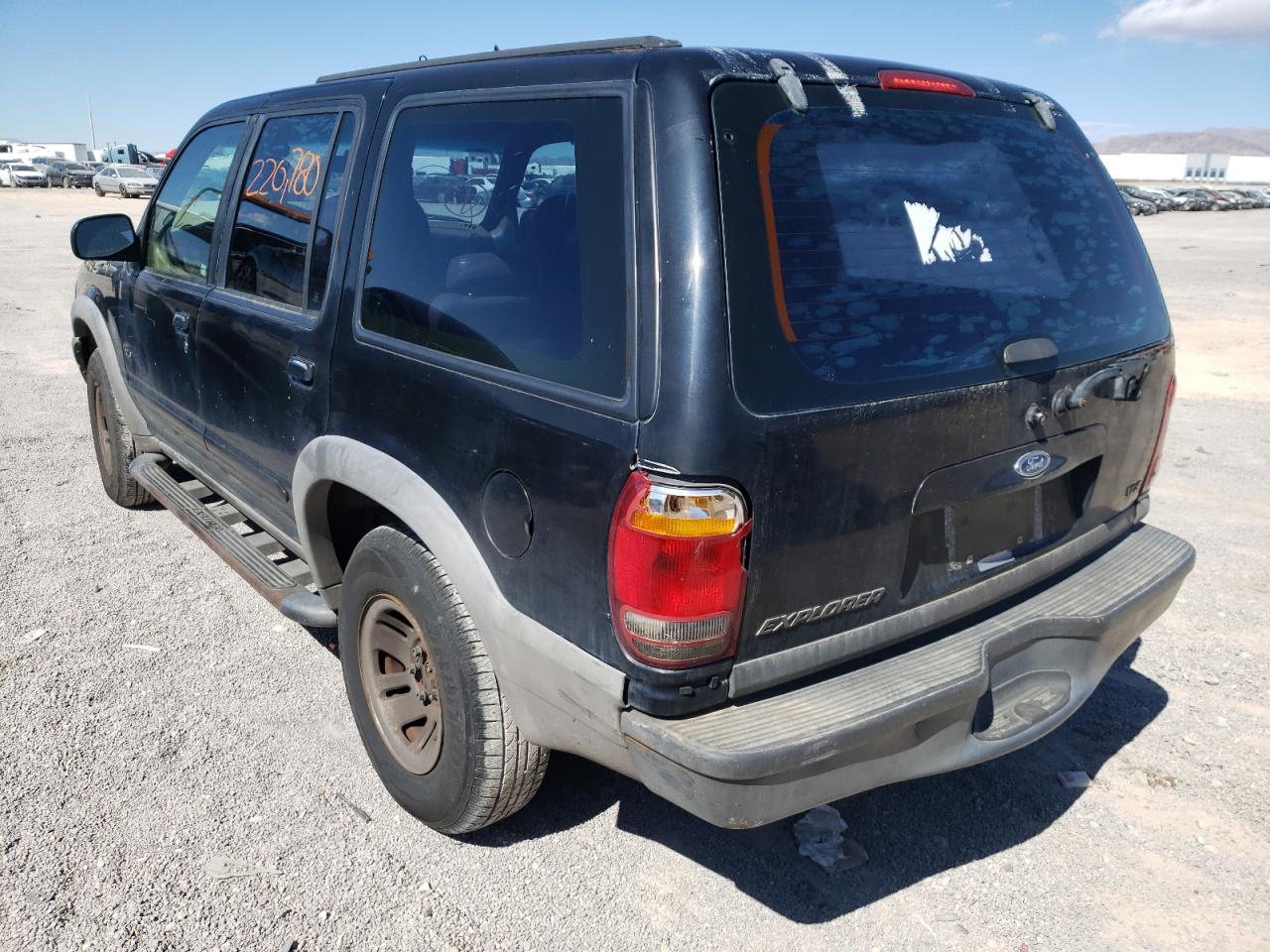 Photo 3 from auction – 1999 FORD EXPLORER with VIN 1FMZU32X5XZB34527