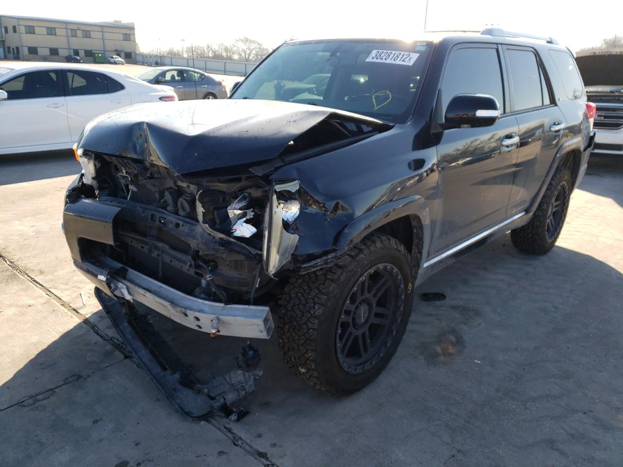 Photo 2 from auction – 2012 TOYOTA 4RUNNER SR with VIN JTEBU5JR1C5086056