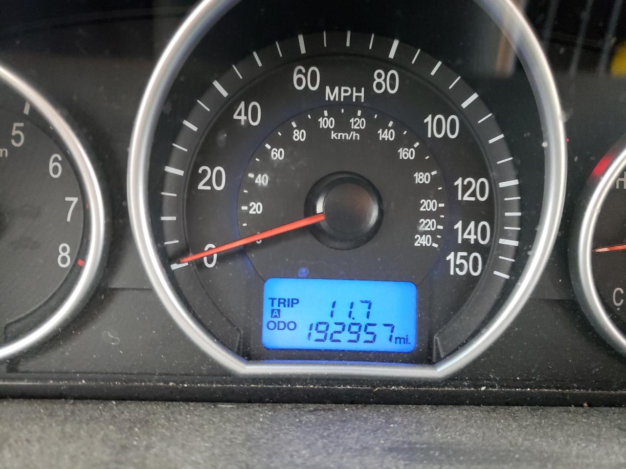 Photo 8 from auction – 2007 HYUNDAI VERACRUZ with VIN KM8NU73C47U016919