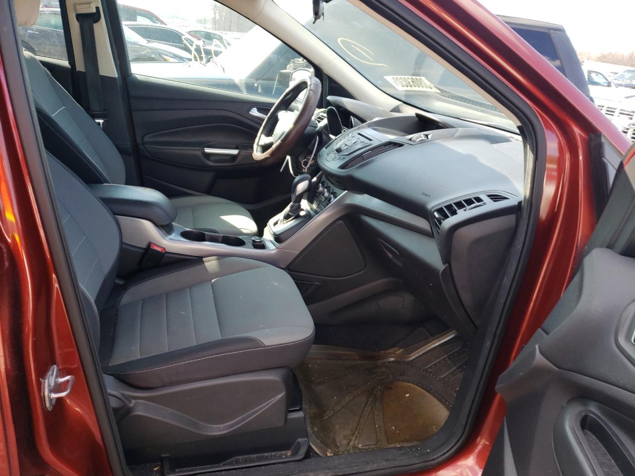 Photo 5 from auction – 2015 FORD ESCAPE SE with VIN 1FMCU0GX2FUC74141