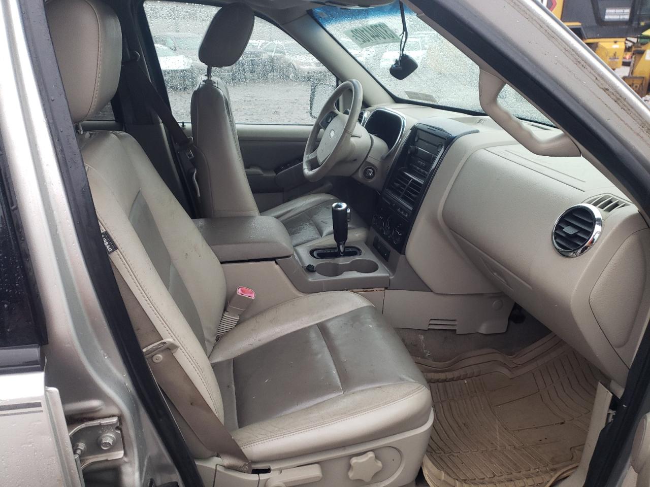 Photo 5 from auction – 2007 FORD EXPLORER X with VIN 1FMEU73E37UB58499