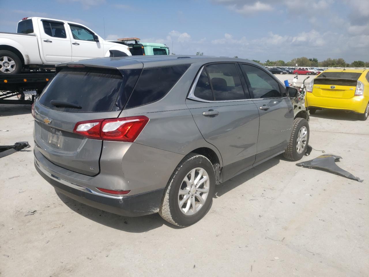 Photo 4 from auction – 2018 CHEVROLET EQUINOX LT with VIN 3GNAXJEV9JS633401