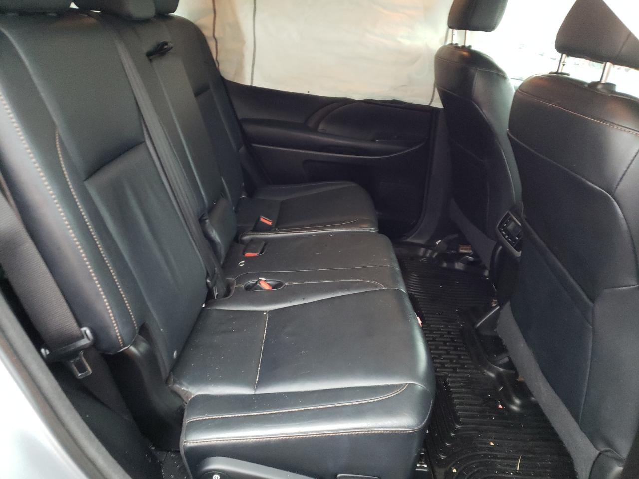Photo 6 from auction – 2015 TOYOTA HIGHLANDER with VIN 5TDJKRFH5FS080191