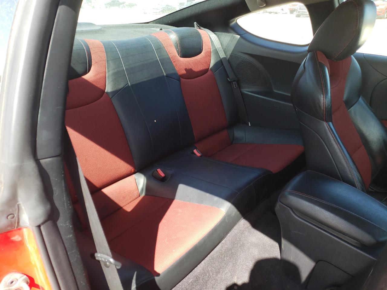 Photo 6 from auction – 2012 HYUNDAI GENESIS CO with VIN KMHHU6KH7CU072481