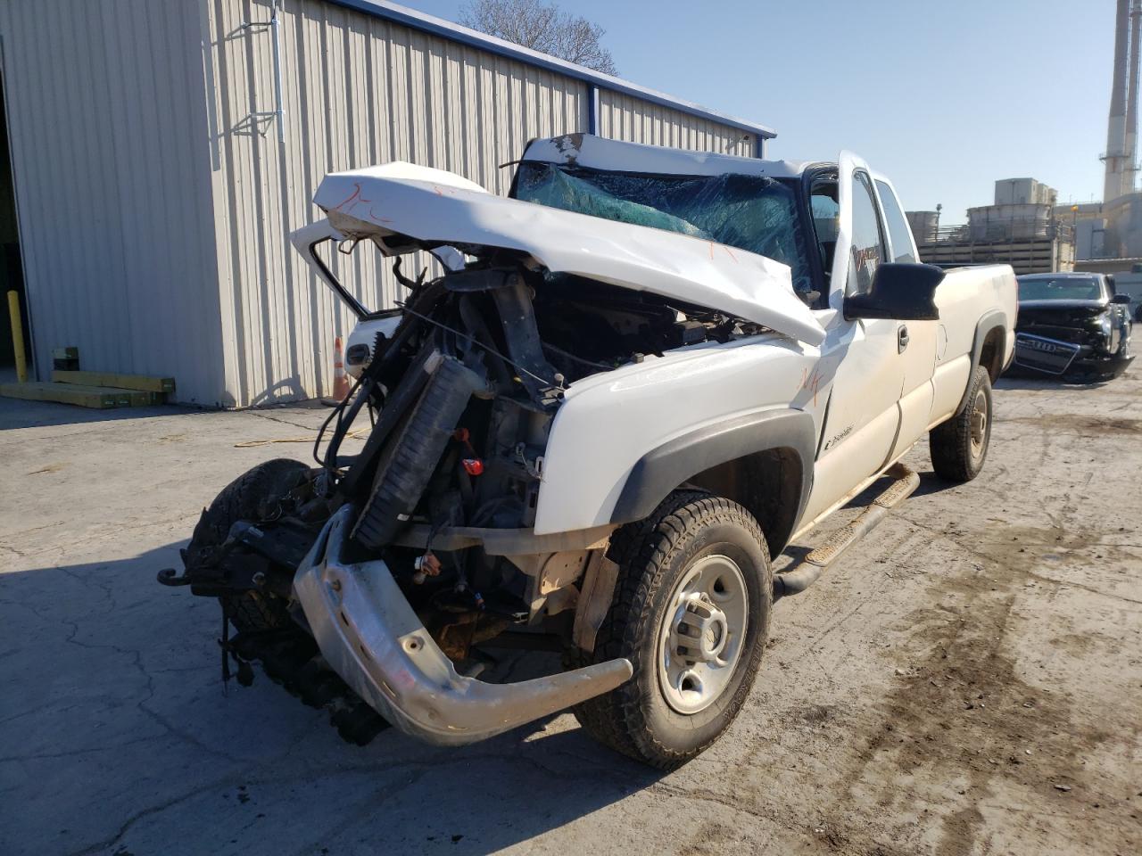 Photo 2 from auction – 2006 CHEVROLET silverado with VIN 1GCHC29U06E282339