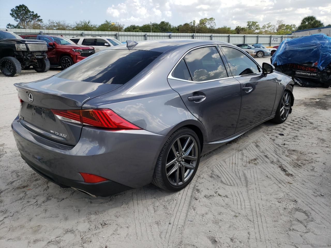 Photo 4 from auction – 2017 LEXUS IS 300 with VIN JTHCM1D22H5019312
