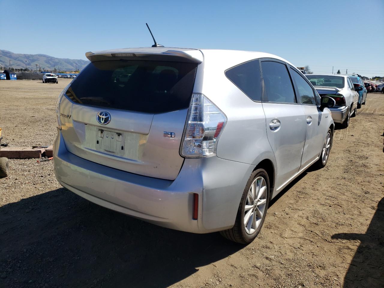 Photo 4 from auction – 2012 TOYOTA PRIUS V with VIN JTDZN3EU3C3094996