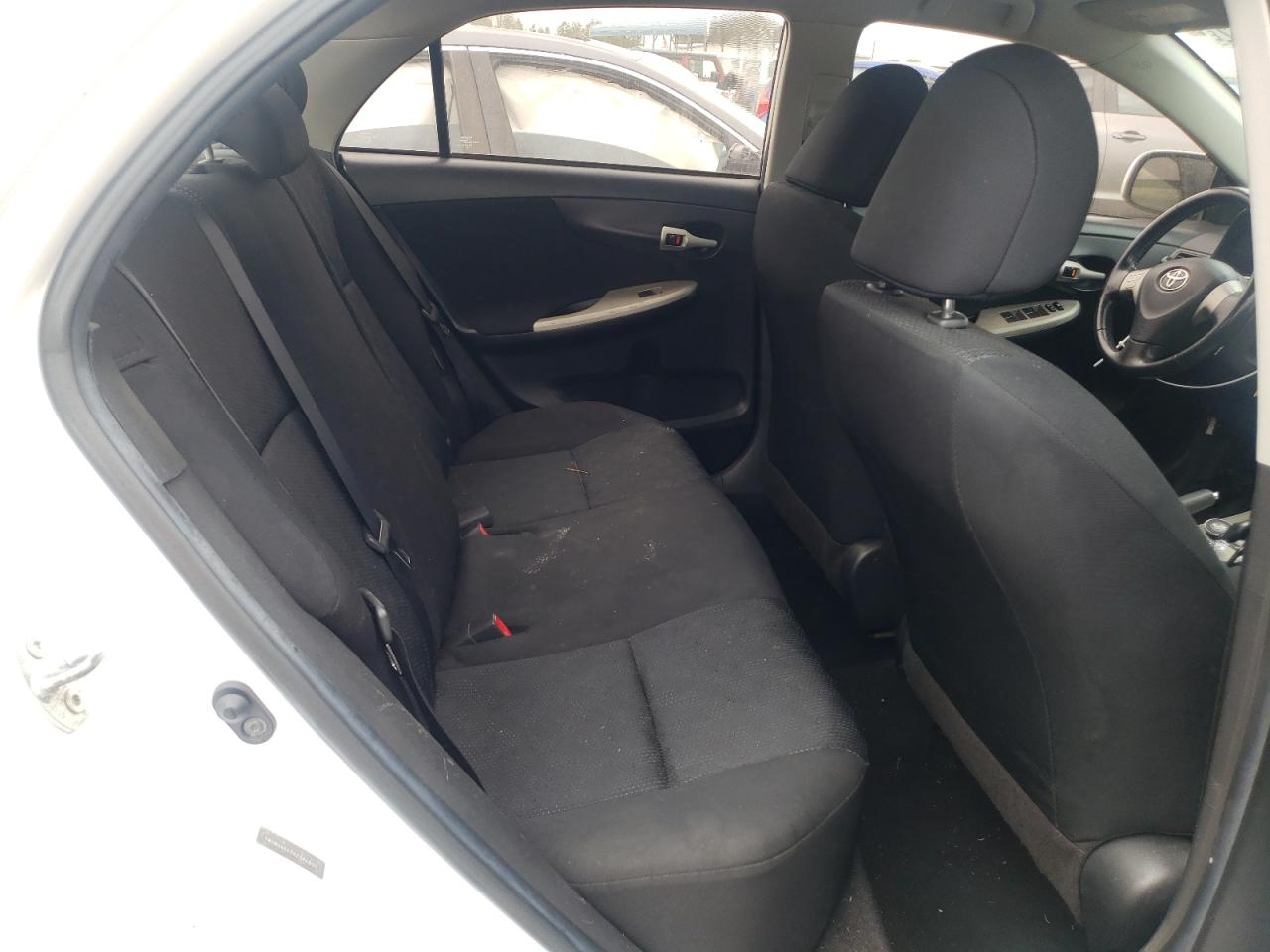 Photo 6 from auction – 2010 TOYOTA COROLLA with VIN 1NXBU4EE0AZ384800