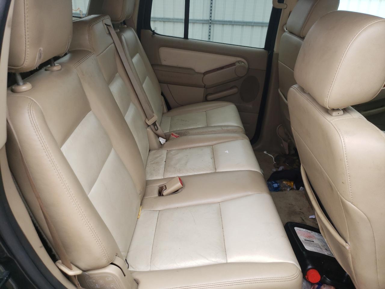 Photo 6 from auction – 2007 FORD EXPLORER E with VIN 1FMEU64E97UA82778