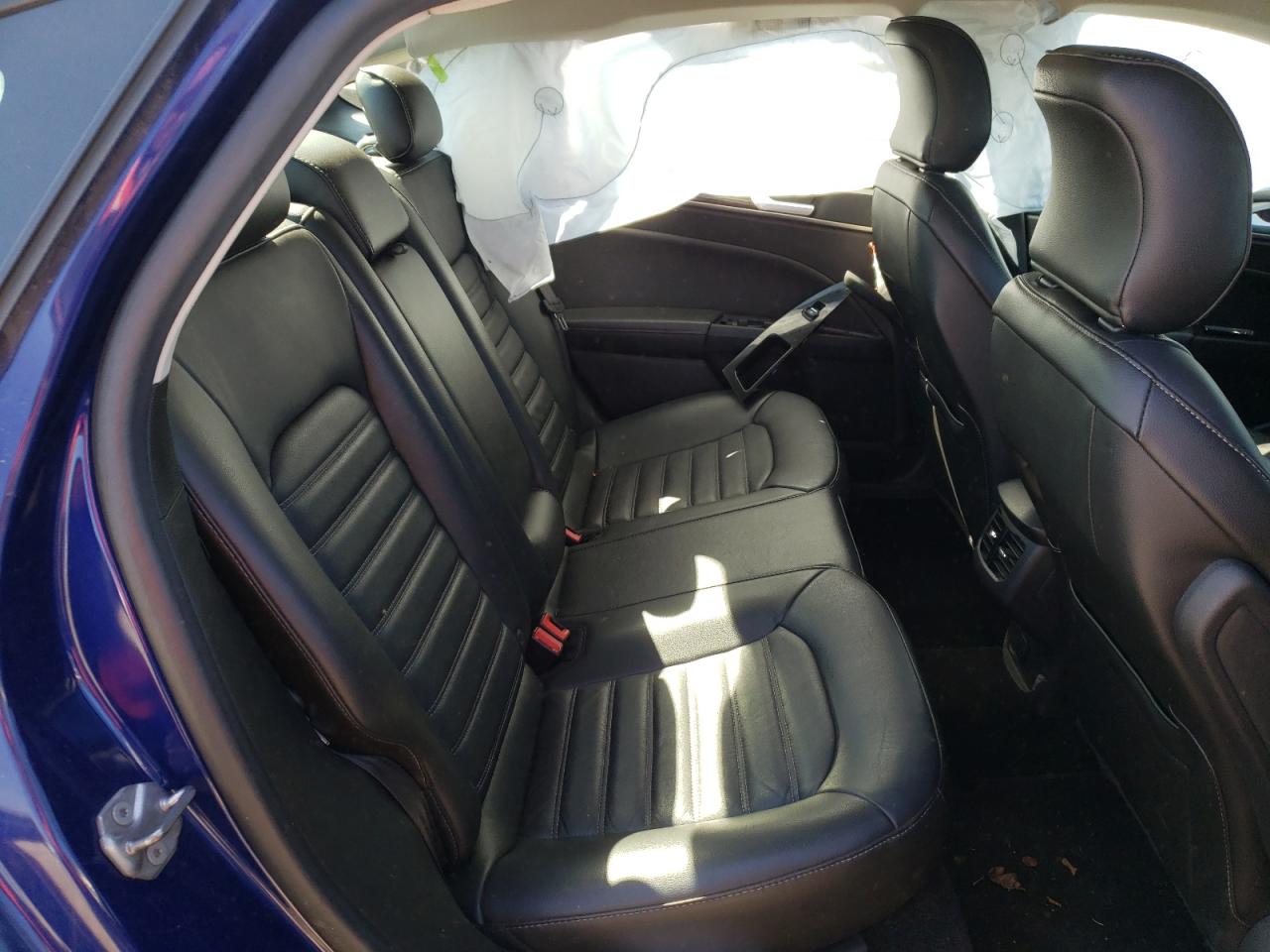 Photo 6 from auction – 2016 FORD FUSION SE with VIN 3FA6P0HD5GR255711