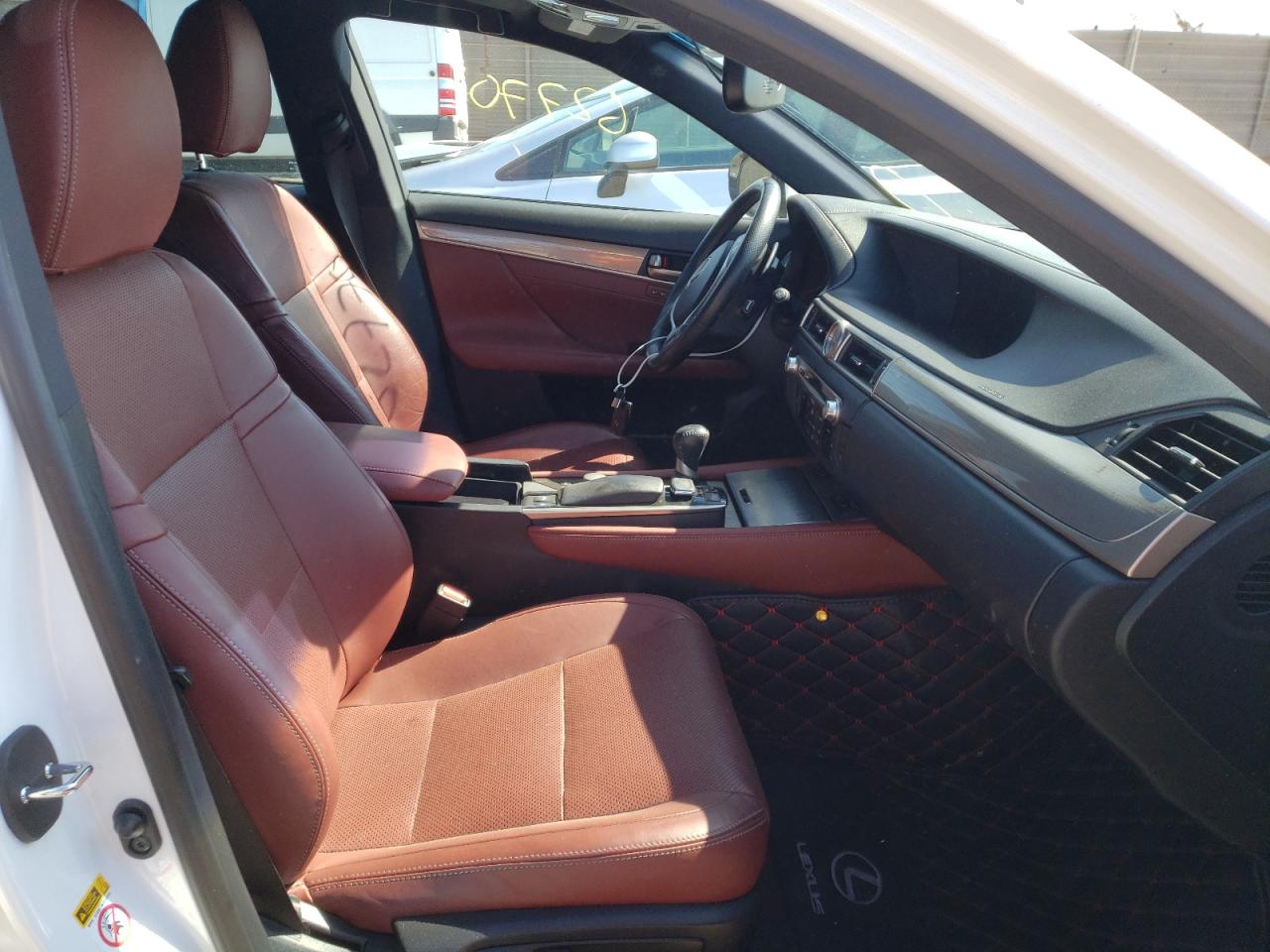 Photo 5 from auction – 2015 LEXUS GS 350 with VIN JTHBE1BL1FA019701