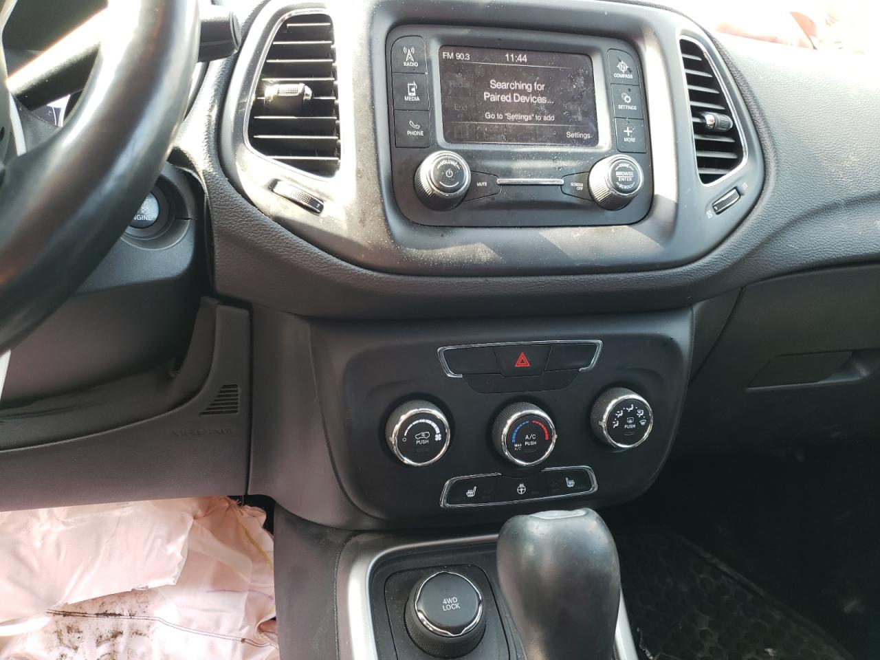 Фото 9 с аукциона – 2018 JEEP COMPASS LA с VIN 3C4NJDBB9JT177210