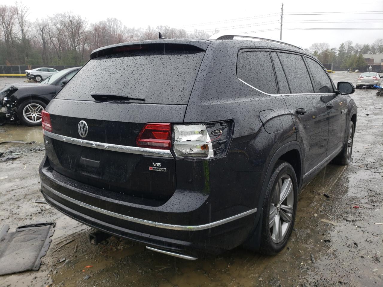 Photo 4 from auction – 2018 VOLKSWAGEN ATLAS SE with VIN 1V2PR2CA4JC558582