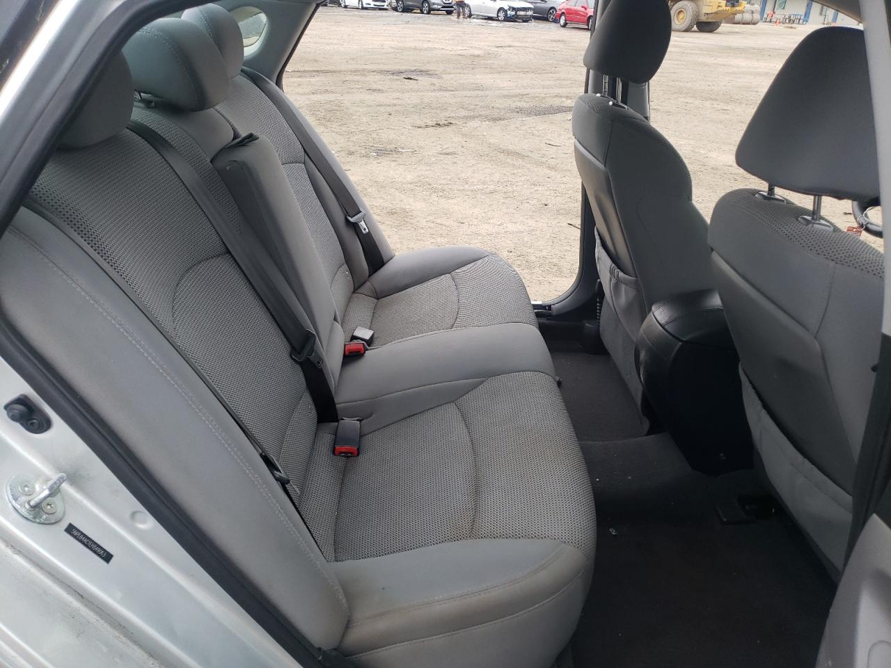 Photo 6 from auction – 2014 HYUNDAI SONATA GLS with VIN 5NPEB4AC1EH849063