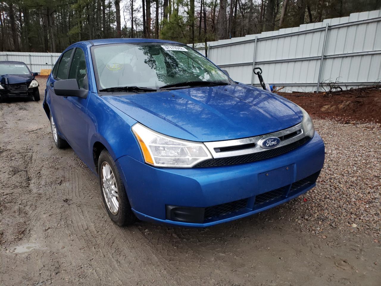 FORD FOCUS SE 2011 with VIN 1FAHP3FN3BW187582 - Photo from auction
