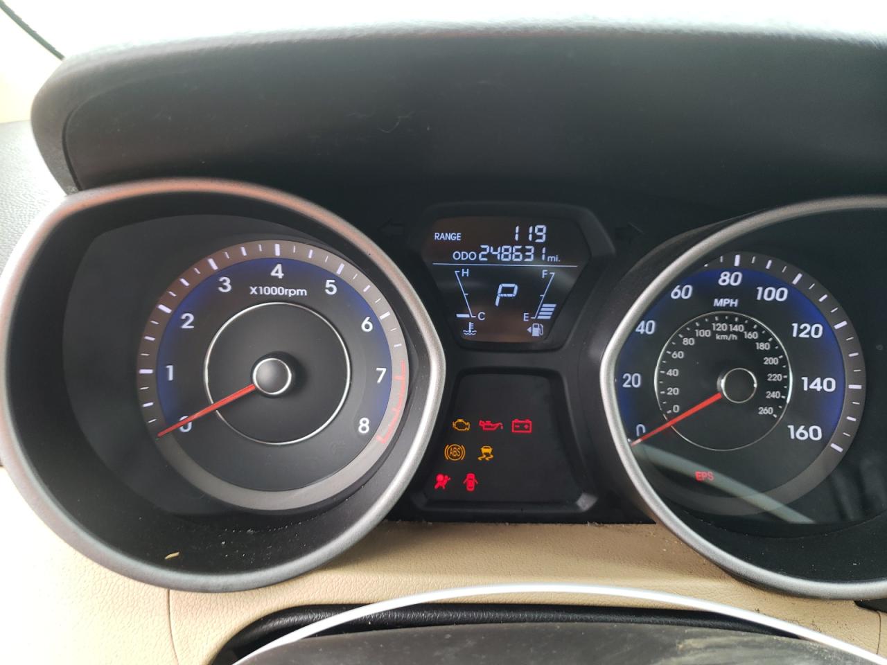 Photo 8 from auction – 2011 HYUNDAI ELANTRA GL with VIN KMHDH4AE0BU119332