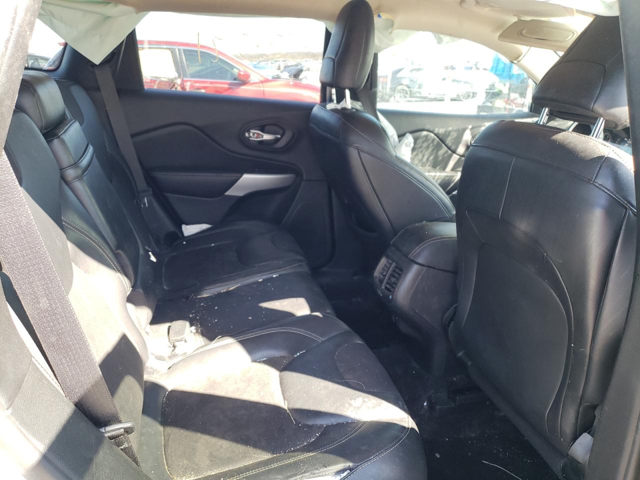 Photo 6 from auction – 2018 JEEP CHEROKEE L with VIN 1C4PJLLX3JD511976