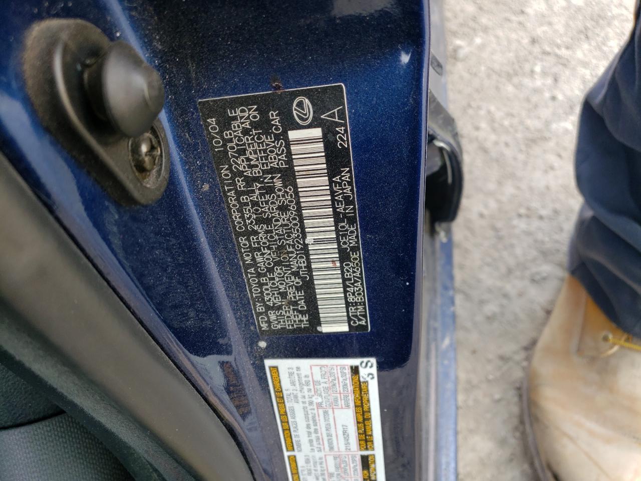 Photo 10 from auction – 2005 LEXUS IS 300 with VIN JTHBD192350096056